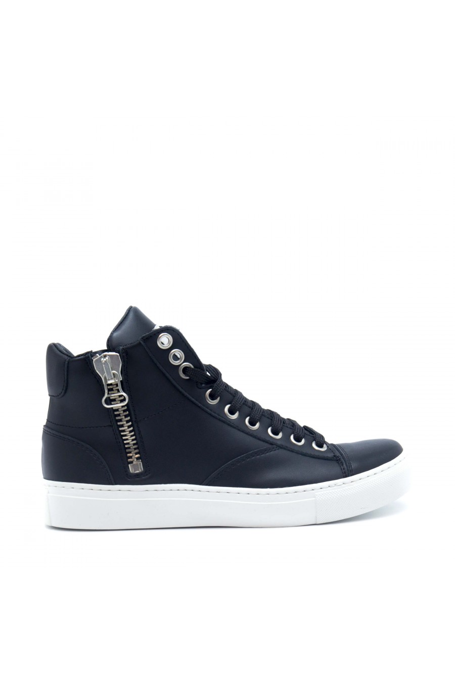 Milan_Black Milan_Black