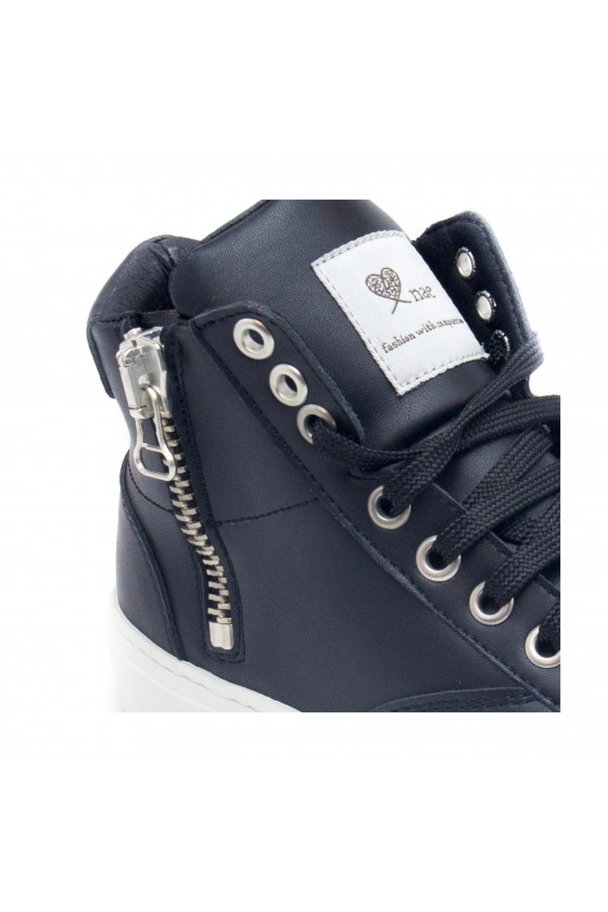 Milan_Black