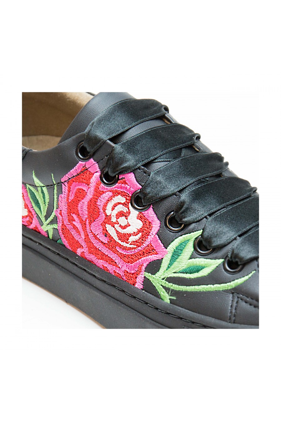 Rose_Black
