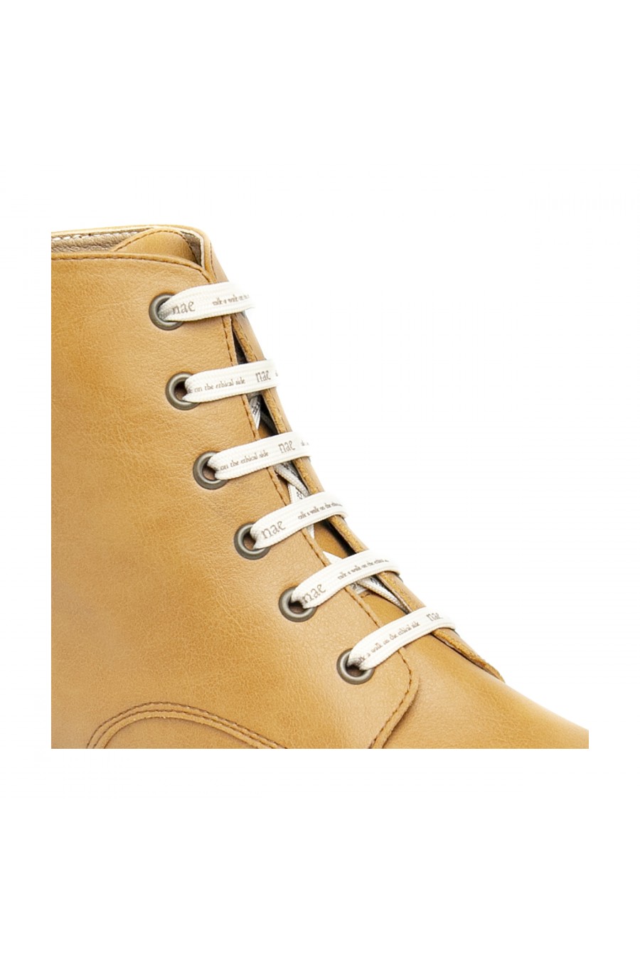 Trina_Camel